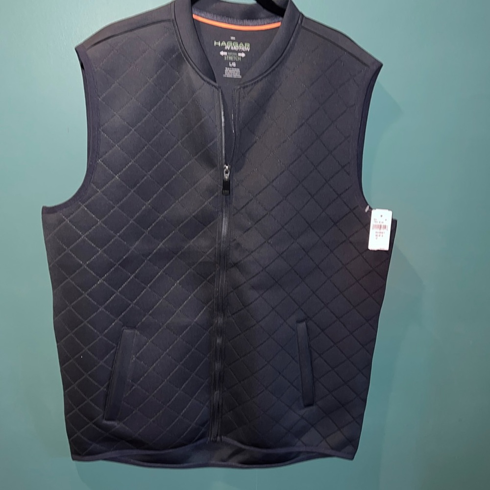 Men’s‎ haggar “in motion” size large, zip up vest. NWT